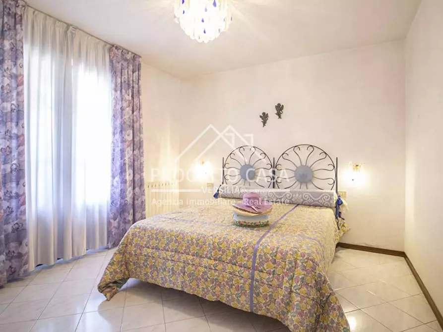 Immagine 22 di Appartamento in vendita  in VIA EUCLIDE a Camaiore