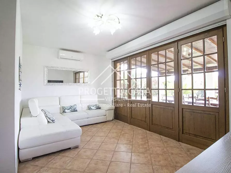 Immagine 28 di Casa indipendente in vendita  in via del trebbiano a Camaiore