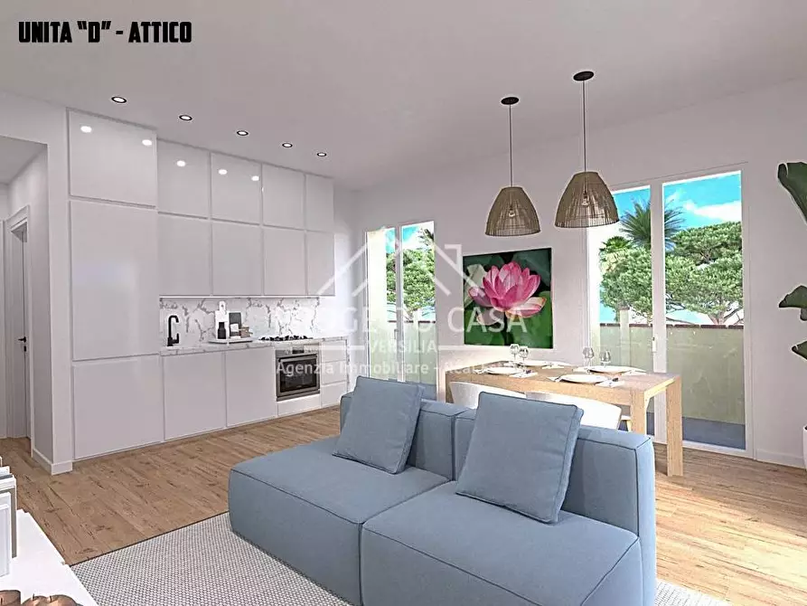 Immagine 3 di Appartamento in vendita  in VIA VITTORIO VENETO a Camaiore