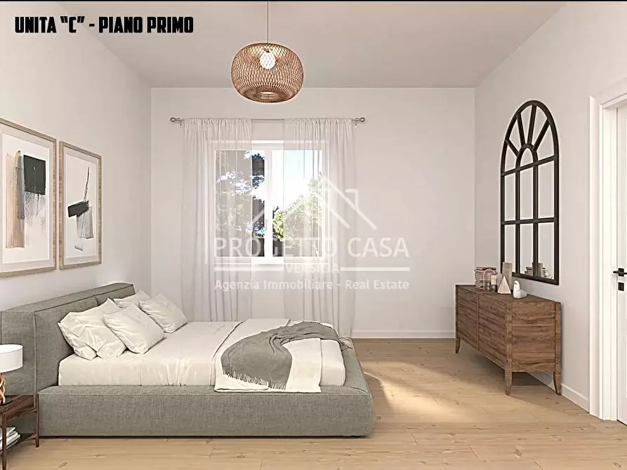 Immagine 3 di Appartamento in vendita  in VIA VITTORIO VENETO a Camaiore