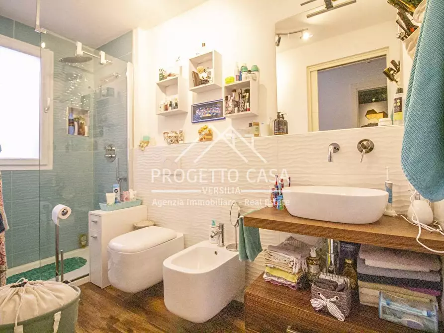 Immagine 25 di Casa indipendente in vendita  in VIA MANDONI TORRE DEL LAGO a Viareggio