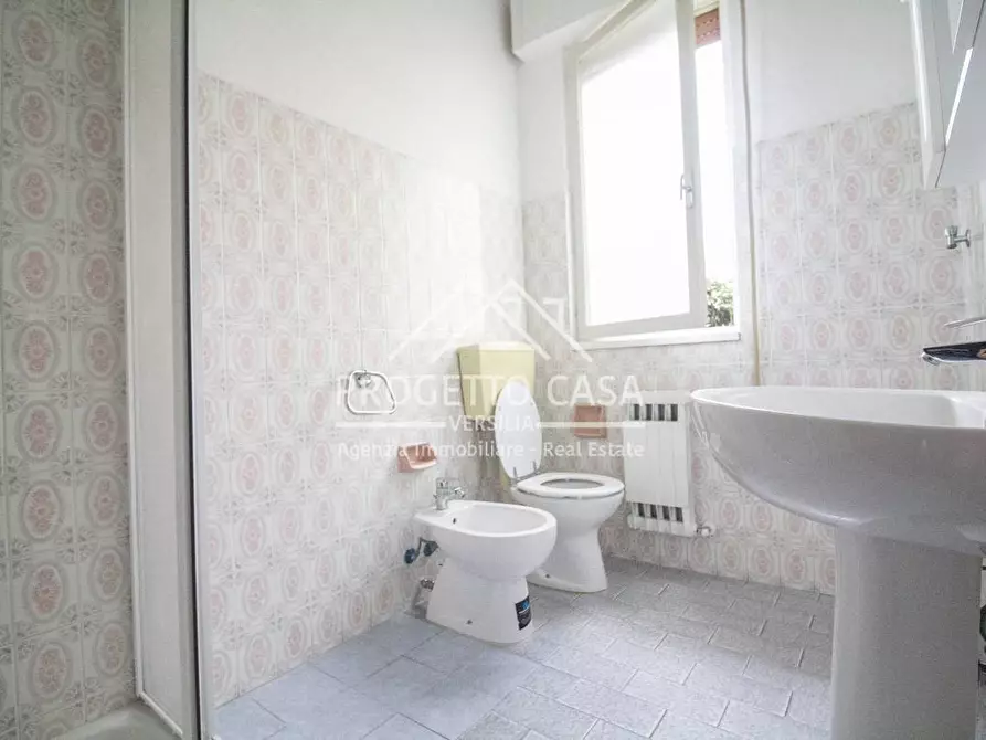 Immagine 23 di Casa indipendente in vendita  in VIA LELIO GIUSTI a Viareggio