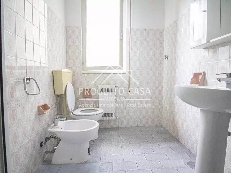 Immagine 24 di Casa indipendente in vendita  in VIA LELIO GIUSTI a Viareggio