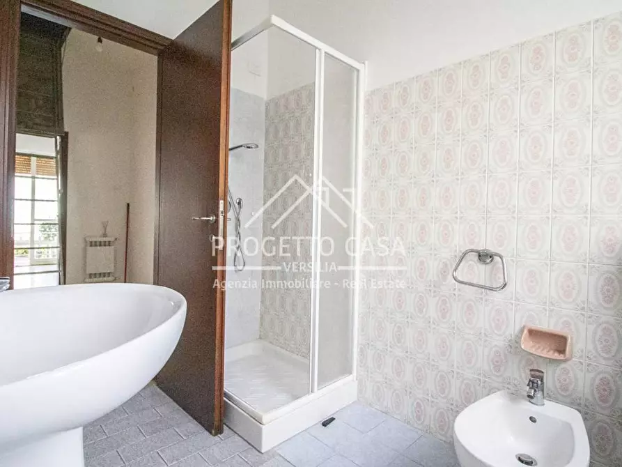 Immagine 25 di Casa indipendente in vendita  in VIA LELIO GIUSTI a Viareggio