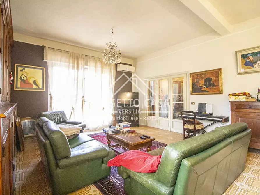 Immagine 6 di Casa indipendente in vendita  in VIA DE AMBRIS a Viareggio