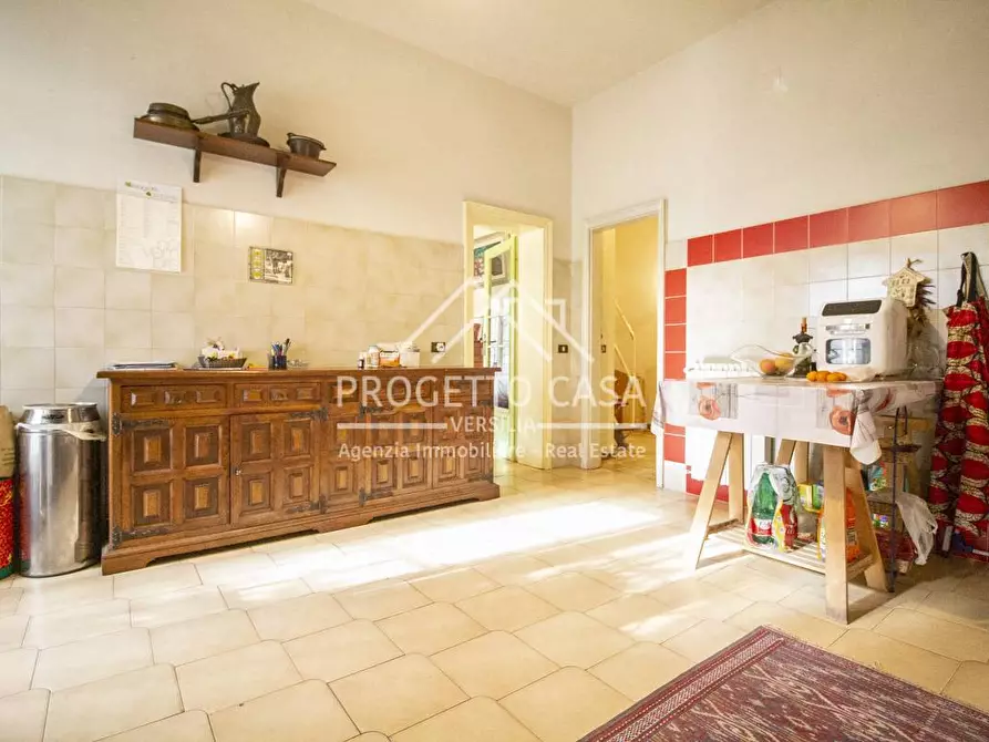 Immagine 8 di Casa indipendente in vendita  in VIA DE AMBRIS a Viareggio