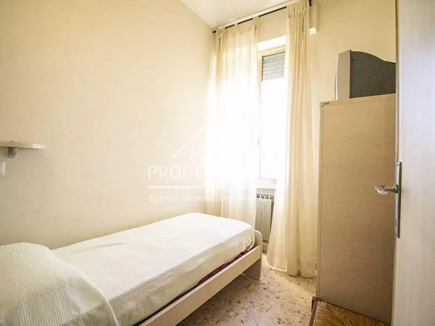 Immagine 26 di Appartamento in vendita  in VIA GIACOMO LEOPARDI LIDO DI CAMAIORE a Camaiore