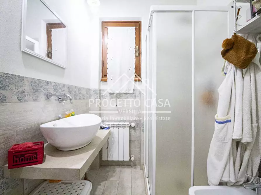 Immagine 21 di Casa indipendente in vendita  in VIA  CURTADONE a Pietrasanta