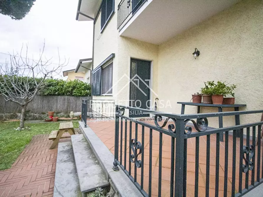 Immagine 26 di Casa indipendente in vendita  in VIA  CURTADONE a Pietrasanta