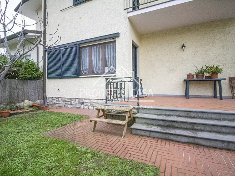 Immagine 27 di Casa indipendente in vendita  in VIA  CURTADONE a Pietrasanta