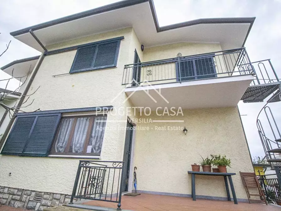 Immagine 28 di Casa indipendente in vendita  in VIA  CURTADONE a Pietrasanta