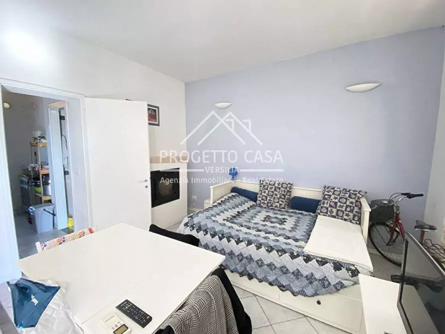 Immagine 3 di Casa indipendente in vendita  in via doninzetti a Camaiore