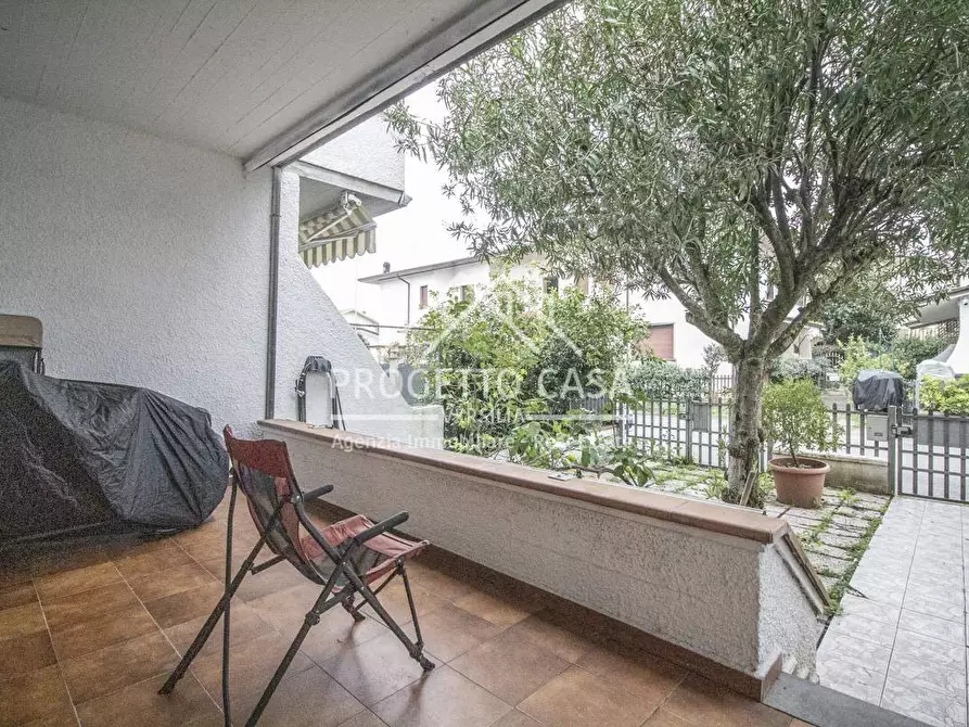 Immagine 3 di Casa indipendente in vendita  in VIA SONNINO a Viareggio