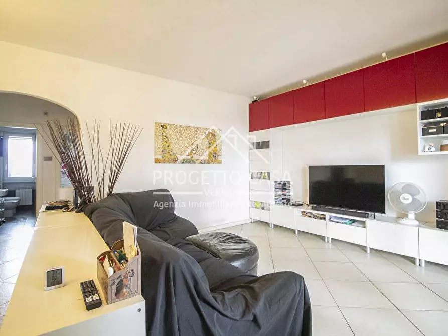 Immagine 4 di Casa indipendente in vendita  in VIA SONNINO a Viareggio