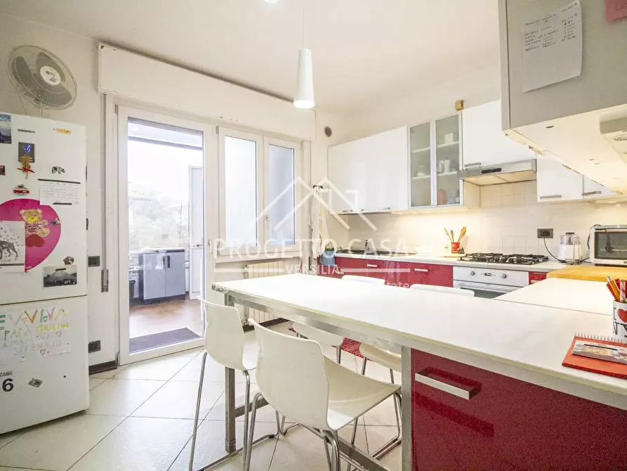 Immagine 8 di Casa indipendente in vendita  in VIA SONNINO a Viareggio