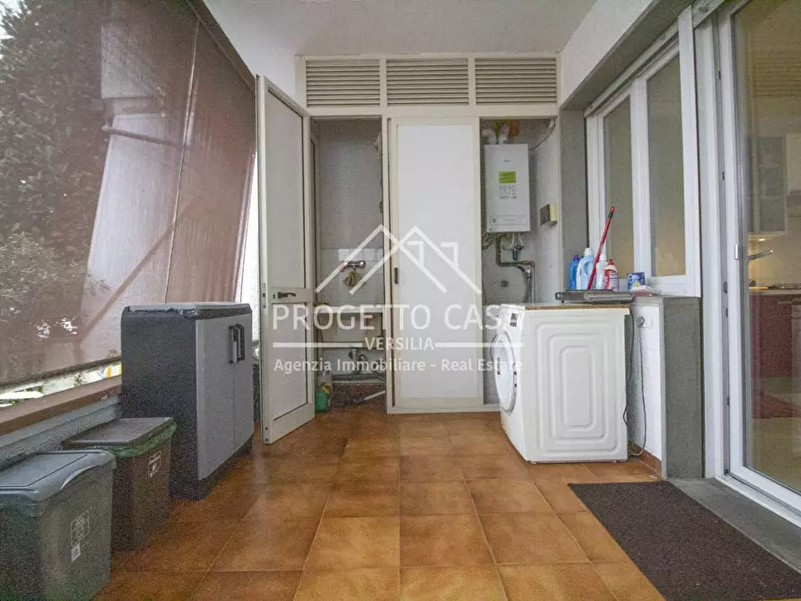 Immagine 12 di Casa indipendente in vendita  in VIA SONNINO a Viareggio