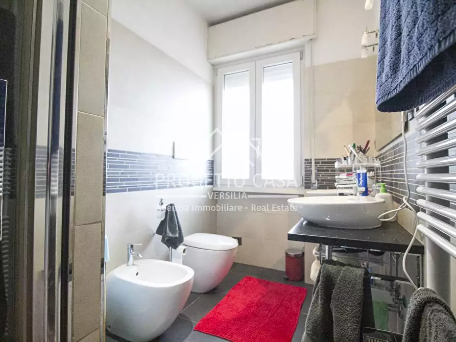 Immagine 19 di Casa indipendente in vendita  in VIA SONNINO a Viareggio