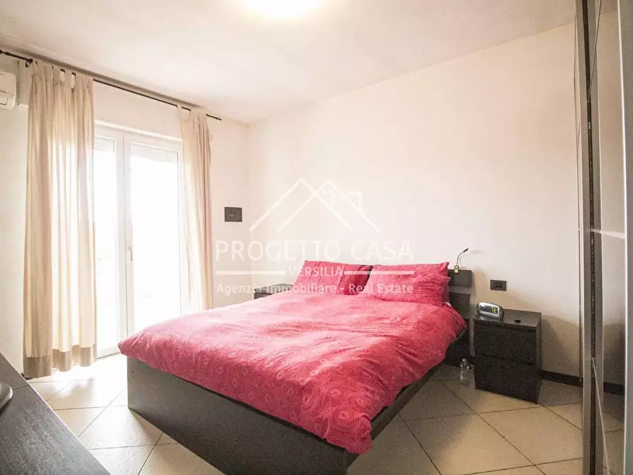 Immagine 20 di Casa indipendente in vendita  in VIA SONNINO a Viareggio