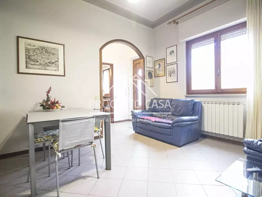 Immagine 1 di Appartamento in vendita  in VIA galileo galilei a Viareggio