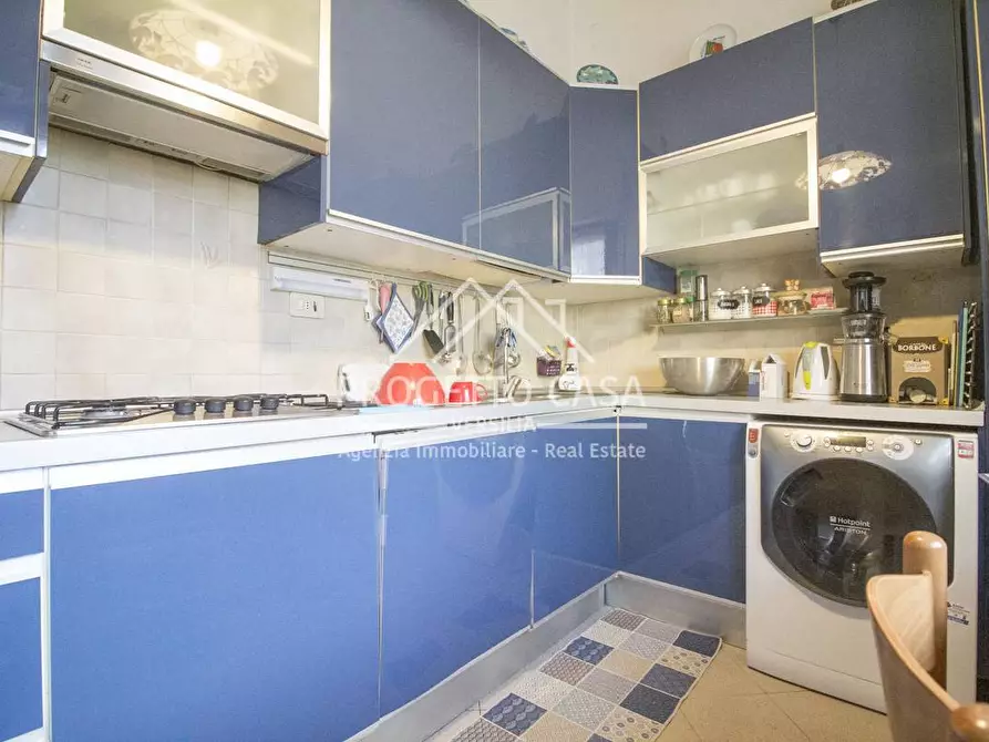 Immagine 8 di Appartamento in vendita  in VIA galileo galilei a Viareggio