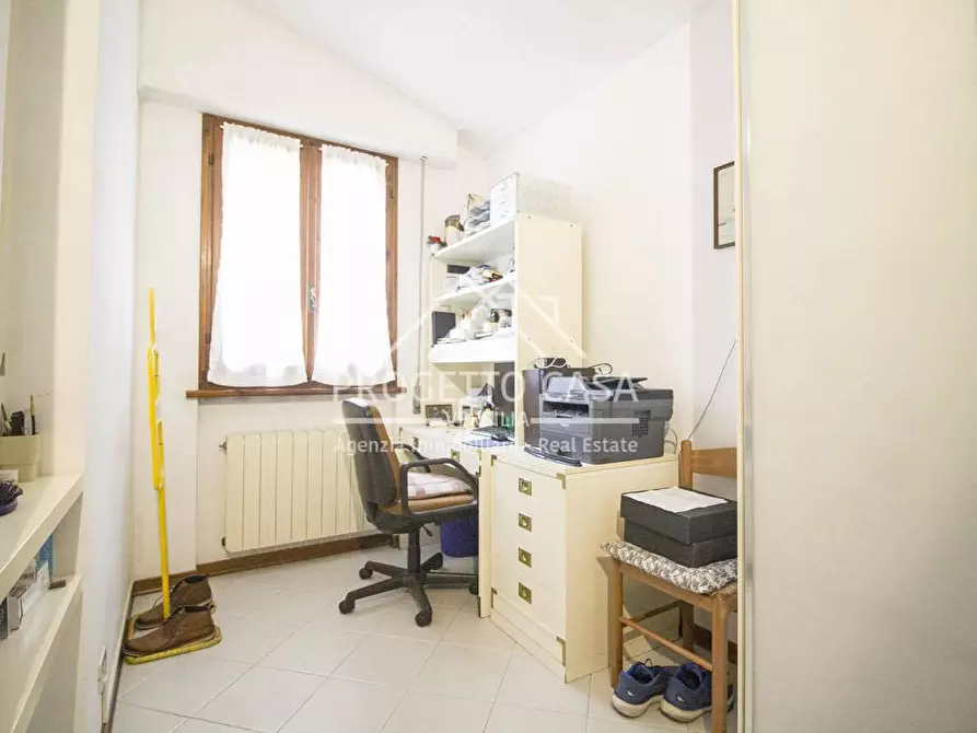 Immagine 10 di Appartamento in vendita  in VIA galileo galilei a Viareggio