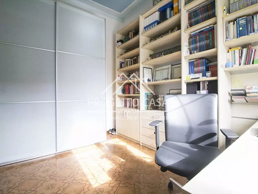 Immagine 18 di Appartamento in vendita  in VIA galileo galilei a Viareggio