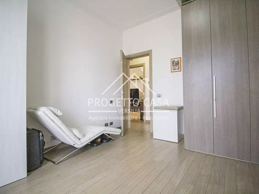 Immagine 11 di Casa indipendente in vendita  in via pardini a Viareggio