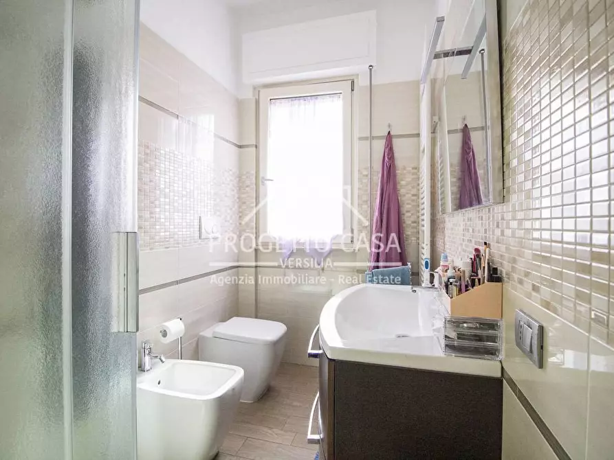 Immagine 12 di Casa indipendente in vendita  in via pardini a Viareggio