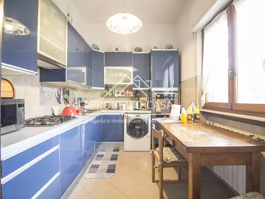 Immagine 17 di Casa indipendente in vendita  in via pardini a Viareggio