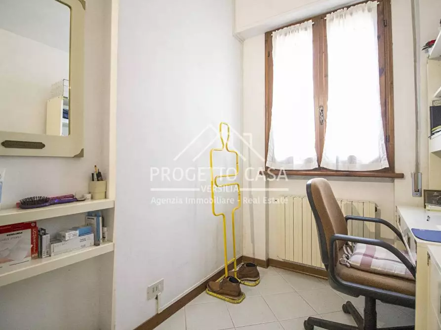 Immagine 20 di Casa indipendente in vendita  in via pardini a Viareggio