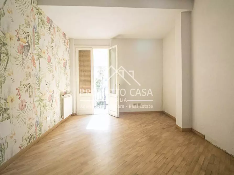 Immagine 21 di Appartamento in vendita  in VIA FIRENZE a Viareggio