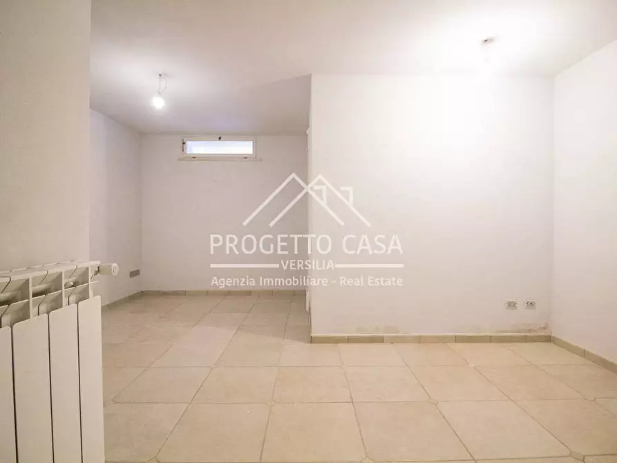 Immagine 29 di Appartamento in vendita  in VIA FIRENZE a Viareggio