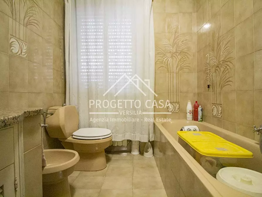 Immagine 25 di Casa indipendente in vendita  in VIA CREMONA a Camaiore