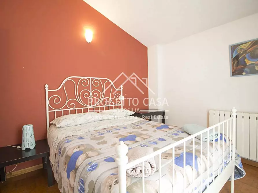 Immagine 22 di Casa indipendente in vendita  in VIA PASCOLI a Viareggio