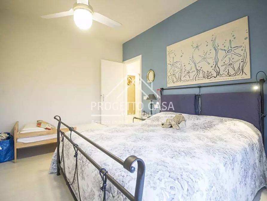 Immagine 28 di Appartamento in vendita  in via margheta hack a Camaiore