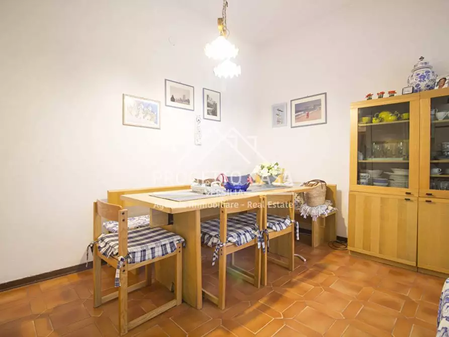 Immagine 4 di Appartamento in vendita  in VIA BOCCHERINI a Camaiore