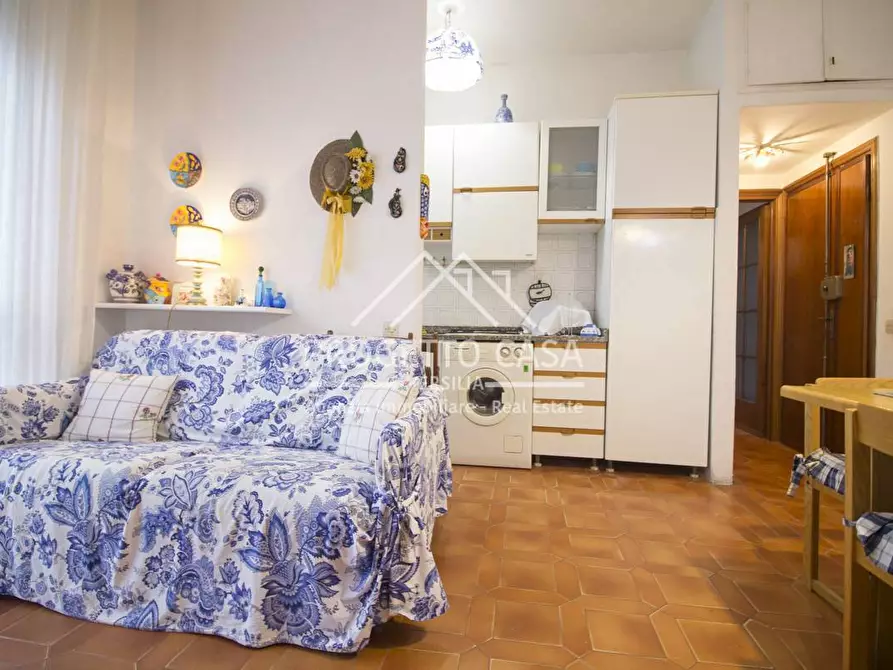 Immagine 5 di Appartamento in vendita  in VIA BOCCHERINI a Camaiore