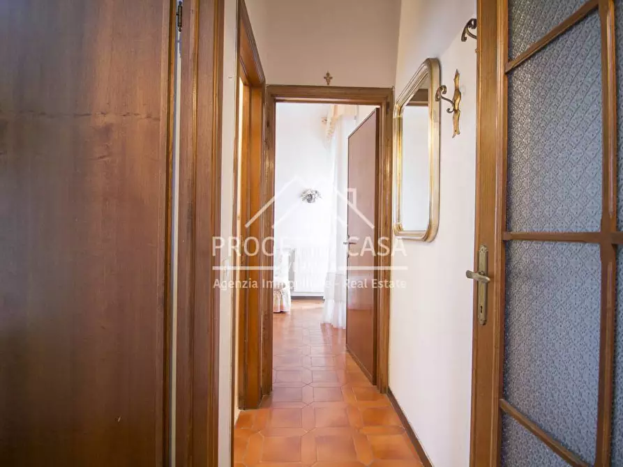 Immagine 11 di Appartamento in vendita  in VIA BOCCHERINI a Camaiore