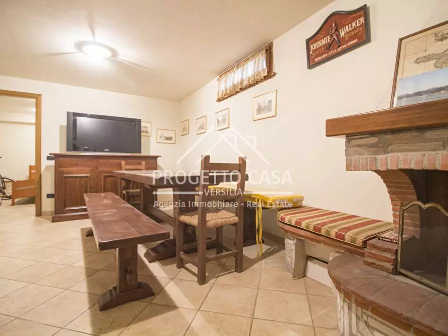 Immagine 21 di Casa indipendente in vendita  in VIA PAGANINI a Camaiore