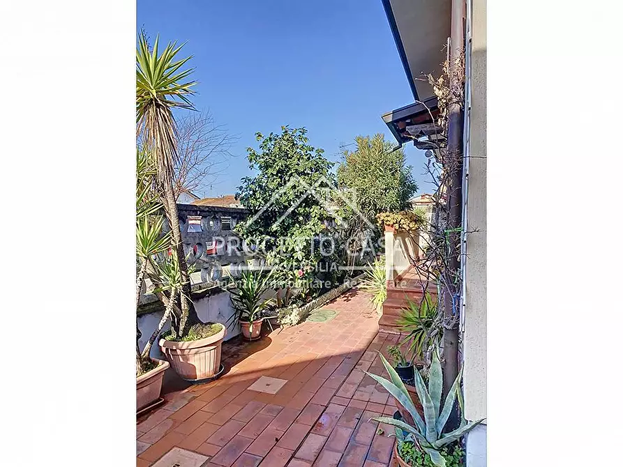 Immagine 3 di Casa indipendente in vendita  in VIA MARTIRI SANTERENZIO a Viareggio