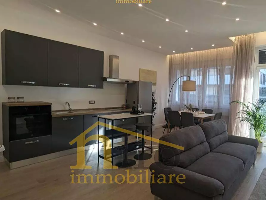 Immagine 1 di Appartamento in vendita  in Corso Vittorio Emanuele II a Pescara