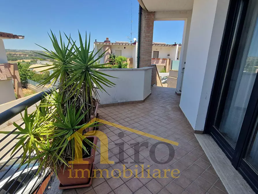 Immagine 12 di Villetta a schiera in vendita  in Via Cocchione a Cappelle Sul Tavo