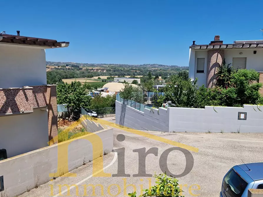 Immagine 14 di Villetta a schiera in vendita  in Via Cocchione a Cappelle Sul Tavo