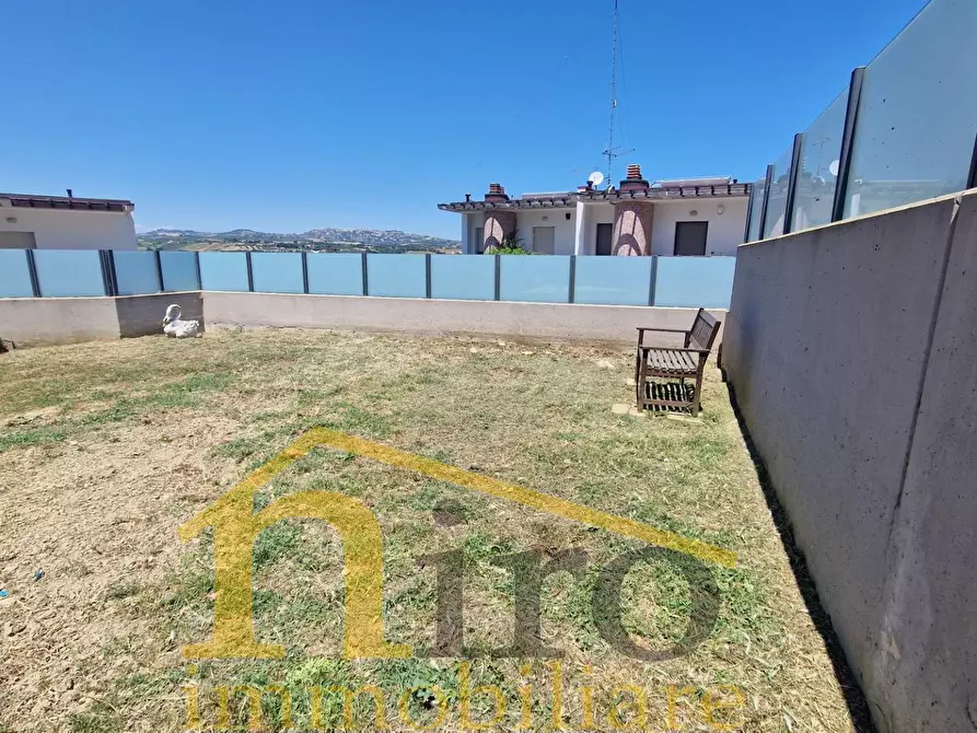 Immagine 18 di Villetta a schiera in vendita  in Via Cocchione a Cappelle Sul Tavo