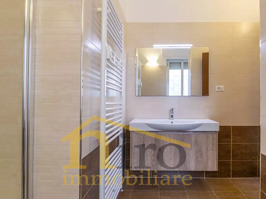 Immagine 25 di Appartamento in vendita  in Lungomare Giacomo Matteotti a Pescara