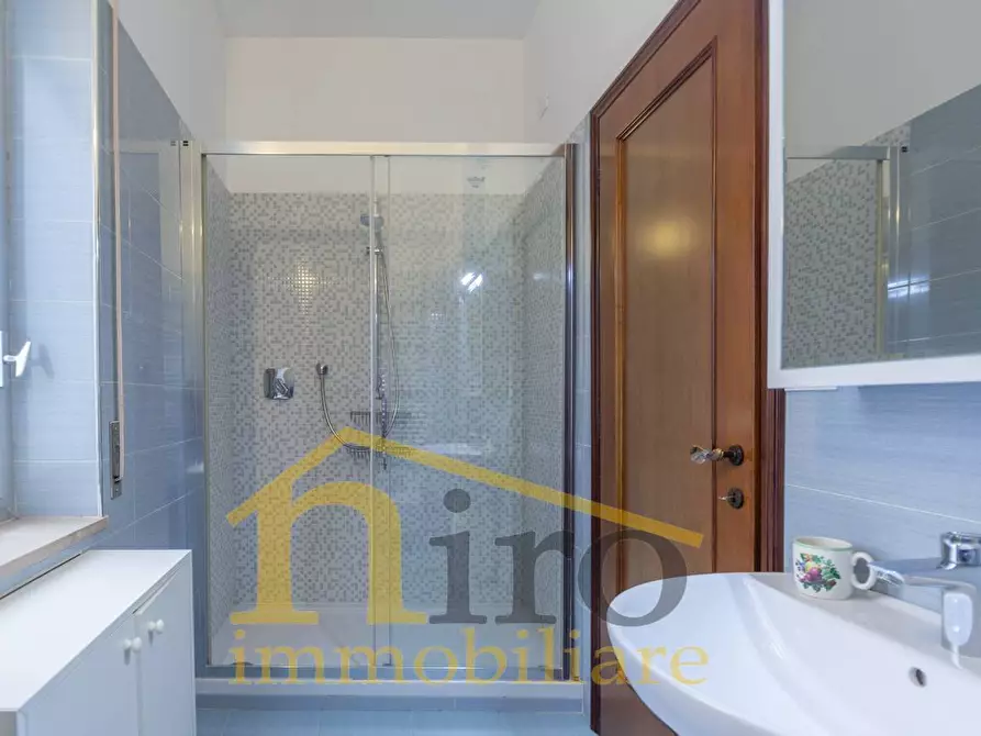 Immagine 27 di Appartamento in vendita  in Lungomare Giacomo Matteotti a Pescara