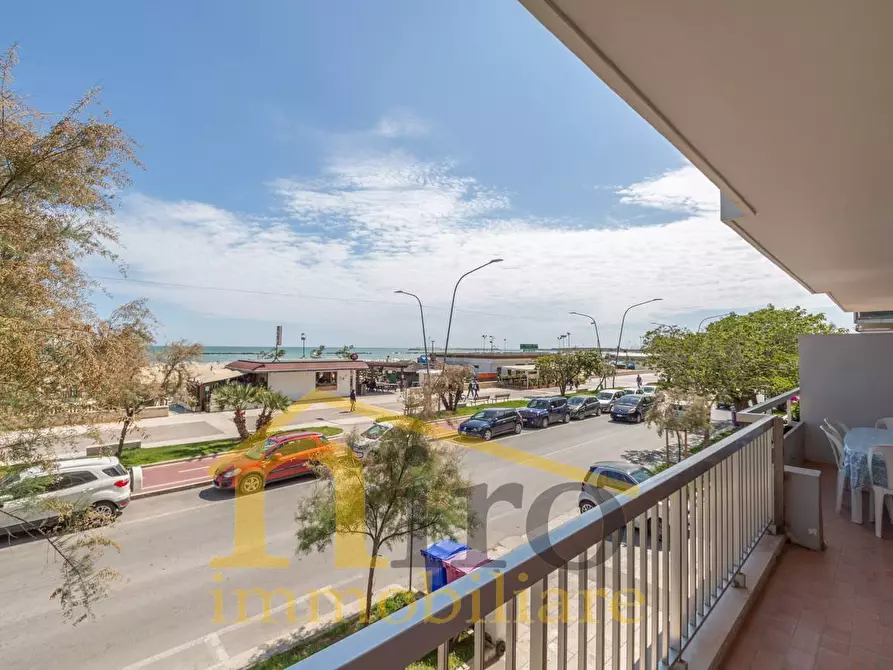 Immagine 10 di Appartamento in vendita  in Lungomare Giacomo Matteotti a Pescara