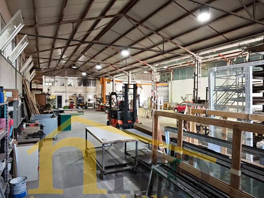 Immagine 4 di Capannone industriale in affitto  in via camillo benso conte di cavour a San Giovanni Teatino