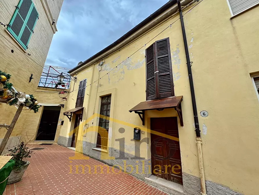 Immagine 1 di Casa indipendente in vendita  in Via Marco Pantalone a Collecorvino