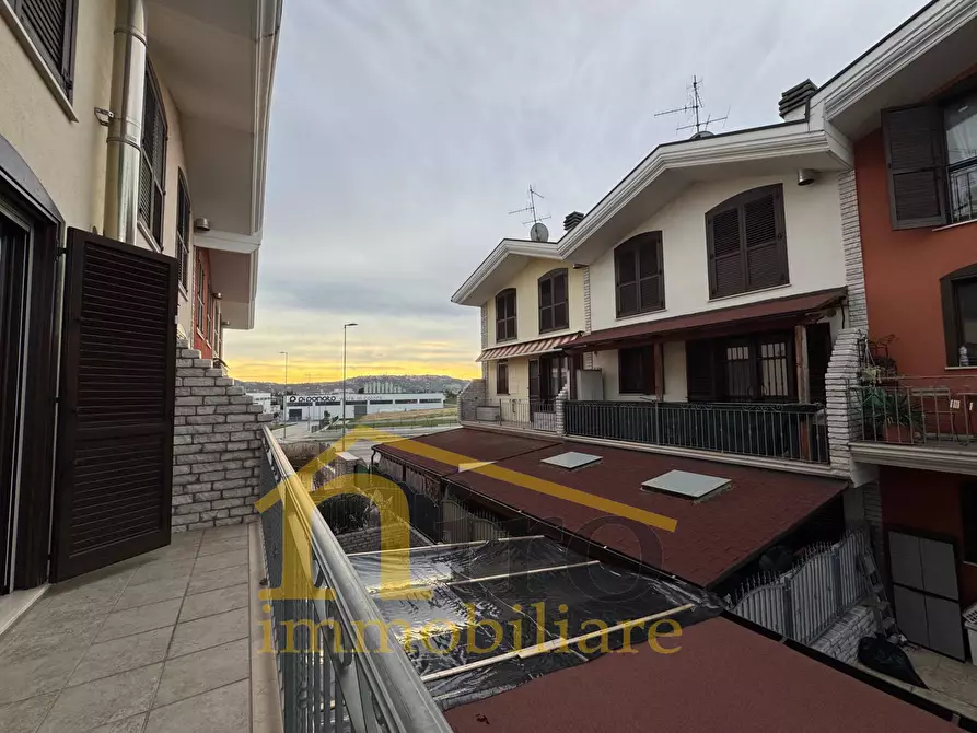 Immagine 16 di Villetta a schiera in vendita  a Pianella